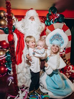 Ded Moroz & Snegurochka