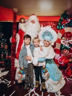 Ded Moroz & Snegurochka