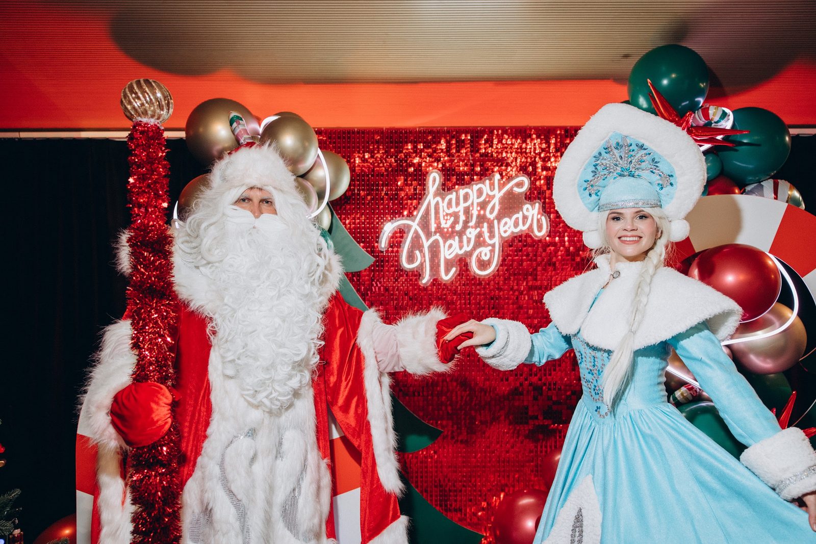 Ded Moroz and Snegurochka: the New Year tale, at your home
