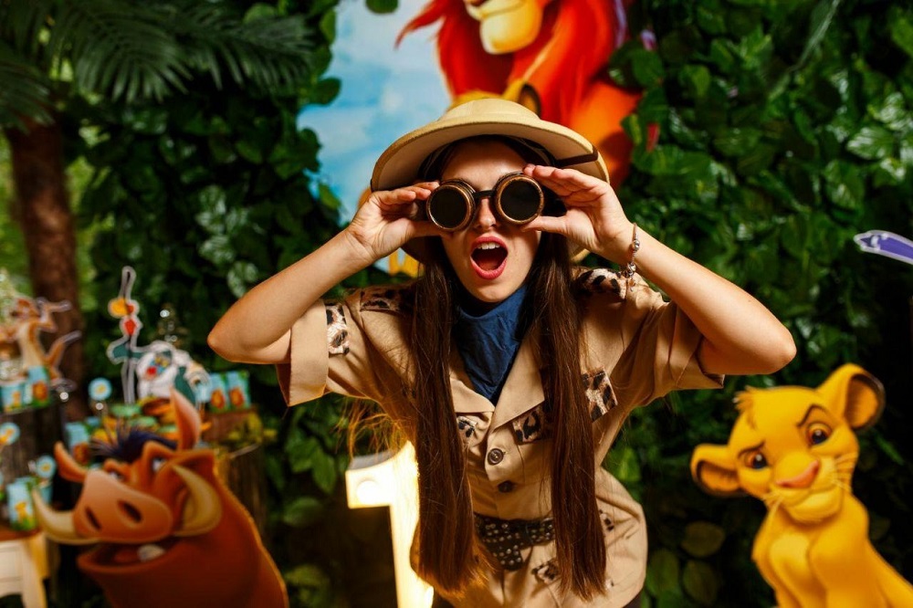 An exciting program about dinosaurs Jurassic Park