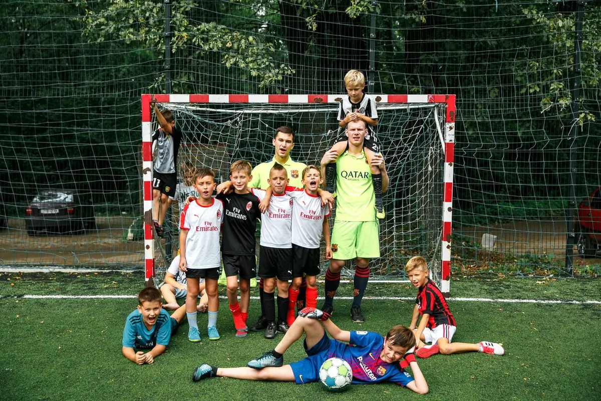 Football Party — birthday party with Hello Party entertainers